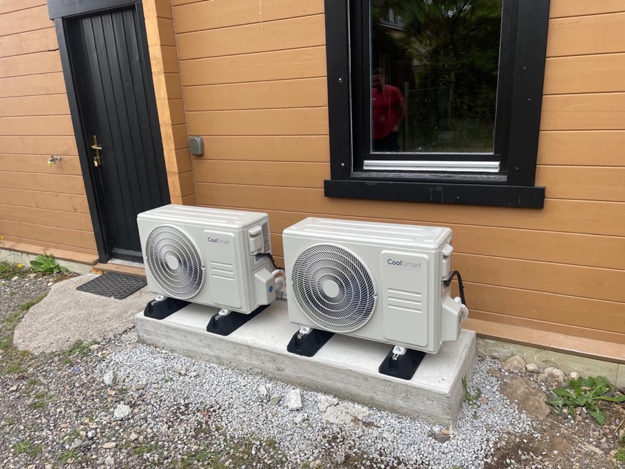 Installation de deux unités extérieures de climatisation